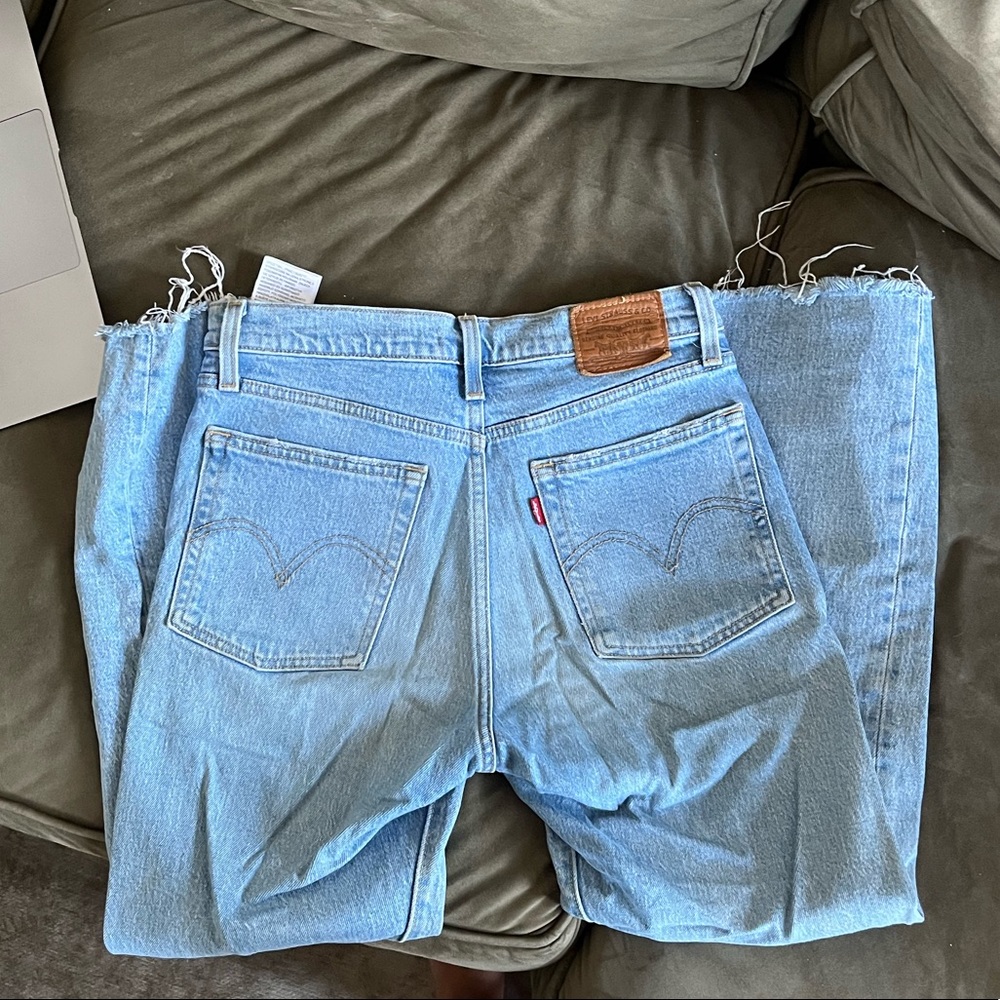 Levi’s Wedgie Straight 25x28
